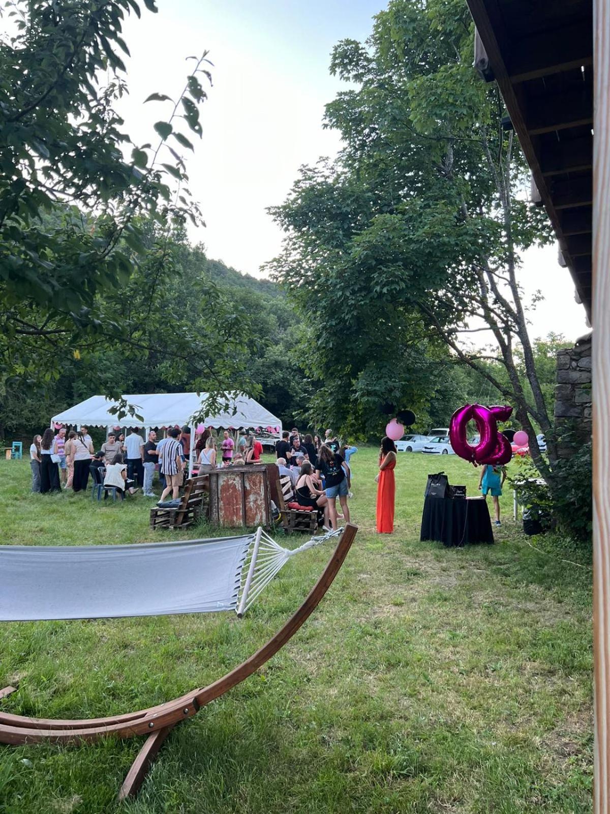 Les Gites Du Saro Chabestan Esterno foto