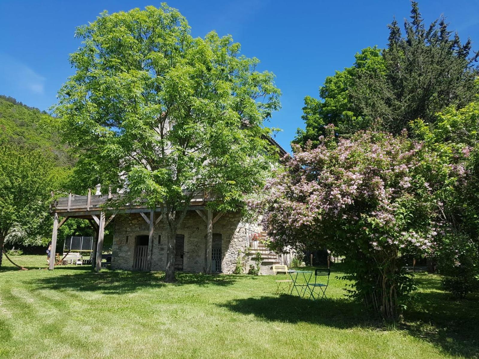 Les Gites Du Saro Chabestan Esterno foto